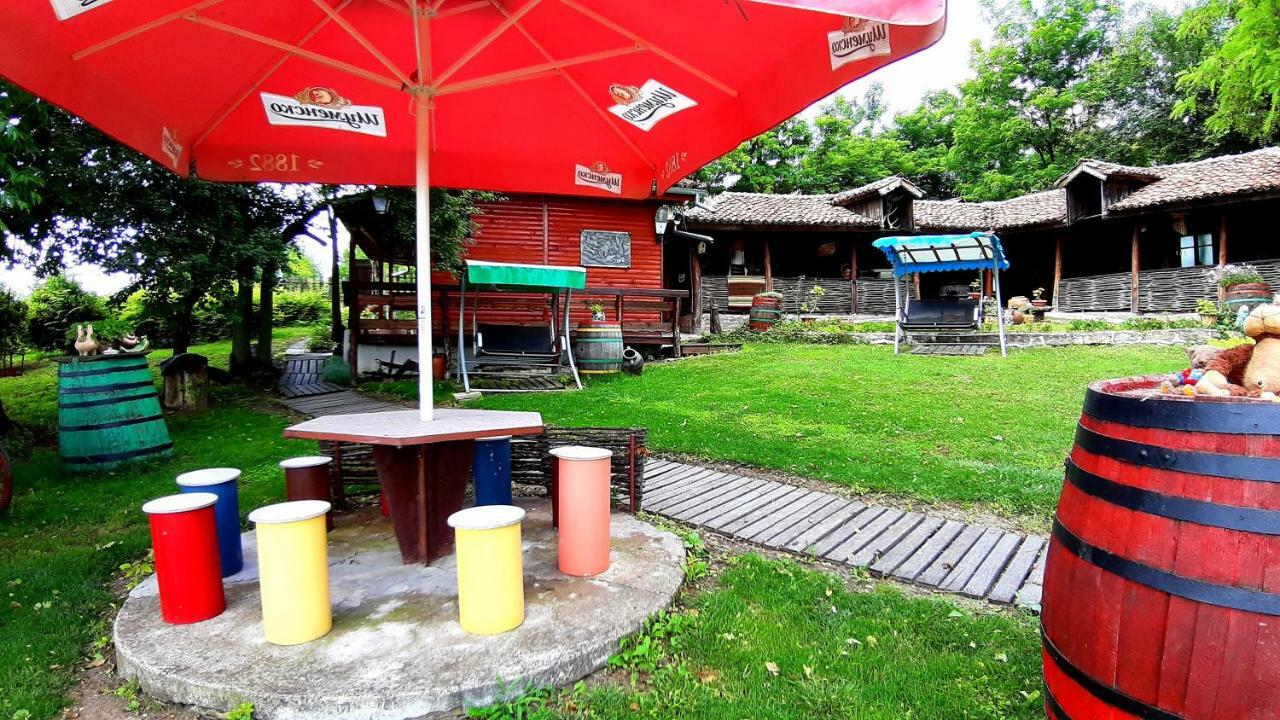 Kosharite Ferienhaus *